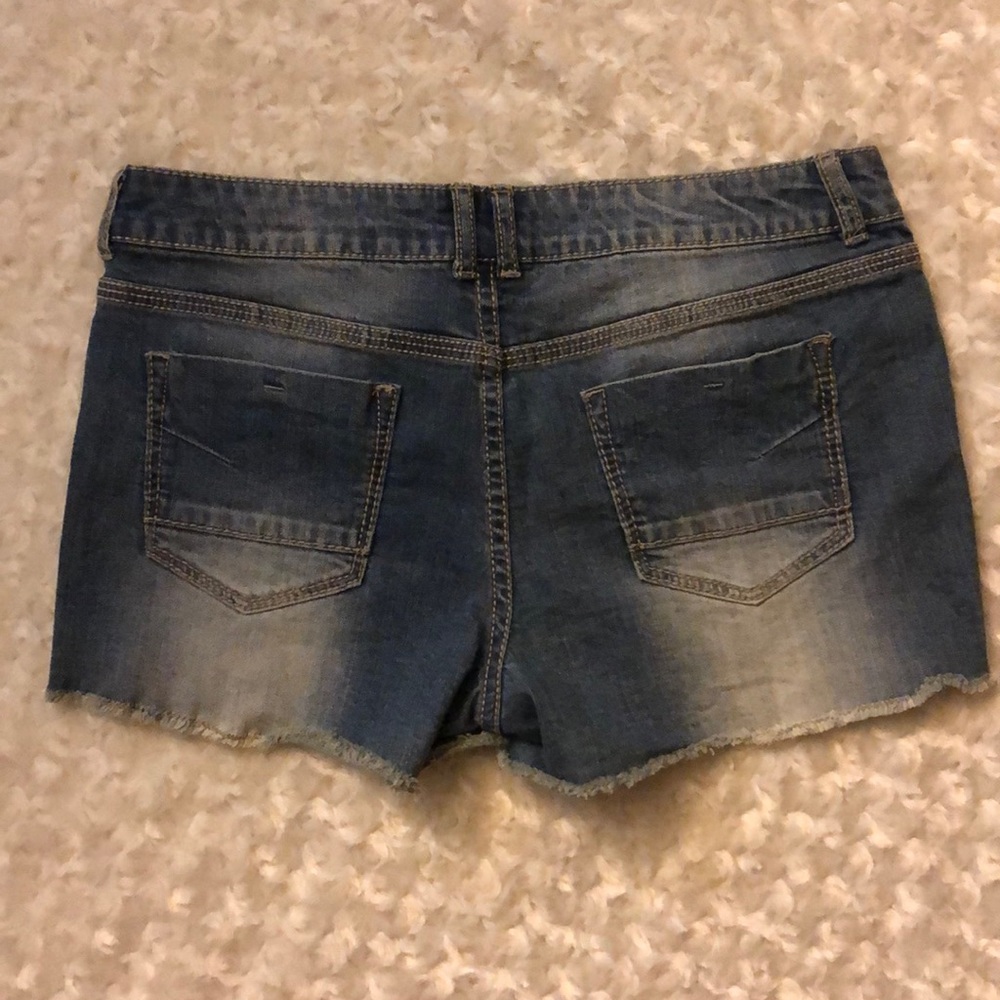 Like new distressed jean shorts! - Picture 5 of 8